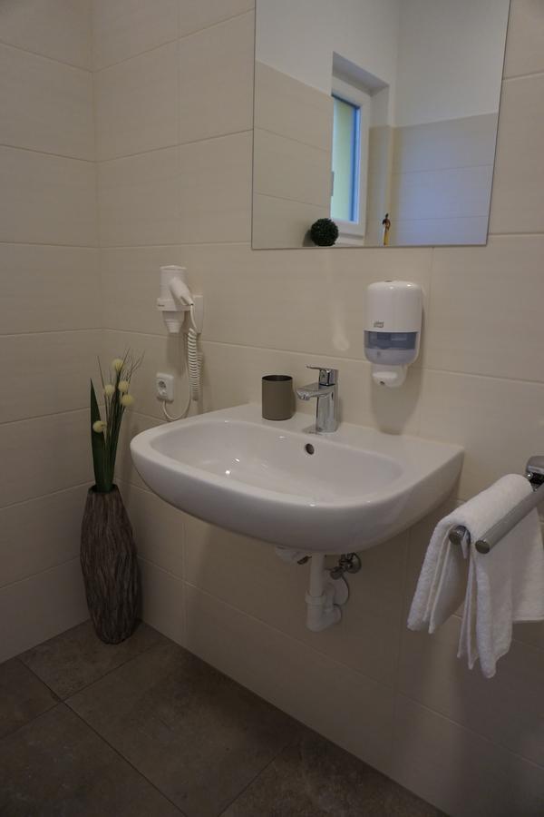 Schlafplatzl Otel Marchtrenk Dış mekan fotoğraf